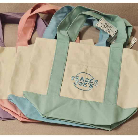 Trader Joe’s Mini Pastel Canvas Tote Bag Set Of 4 Different Colors Limited NWT - Picture 4 of 4
